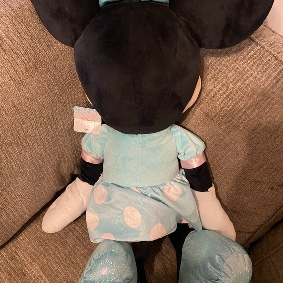 NWT Jumbo Minnie Mouse Plush - Picture 2 of 4